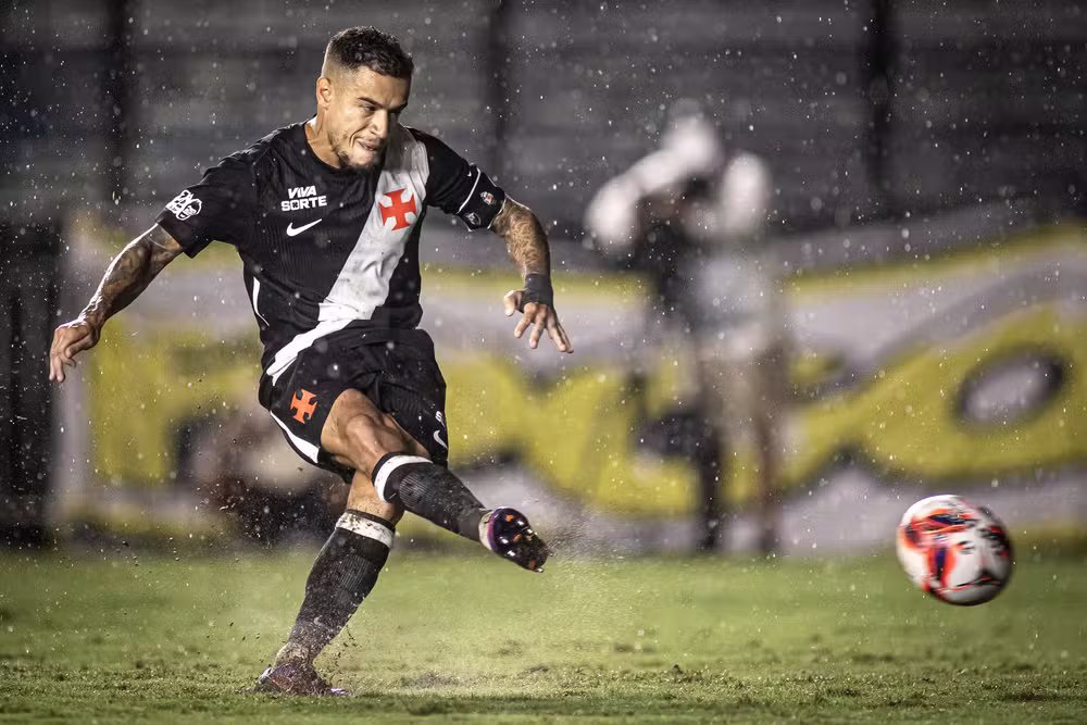 Coutinho inicia o ano mais decisivo e faz do Botafogo sua maior vítima pelo Vasco