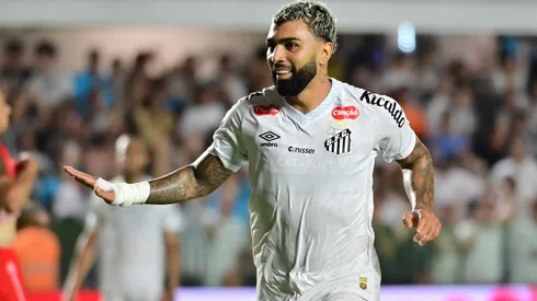 Análise: Santos "acorda" no ano após cobrança da torcida e mostra nova postura em goleada
